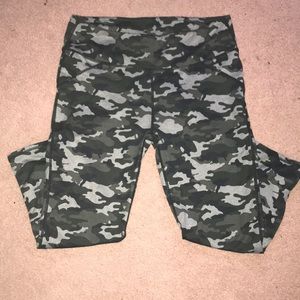 Camo Capri Workout Pants